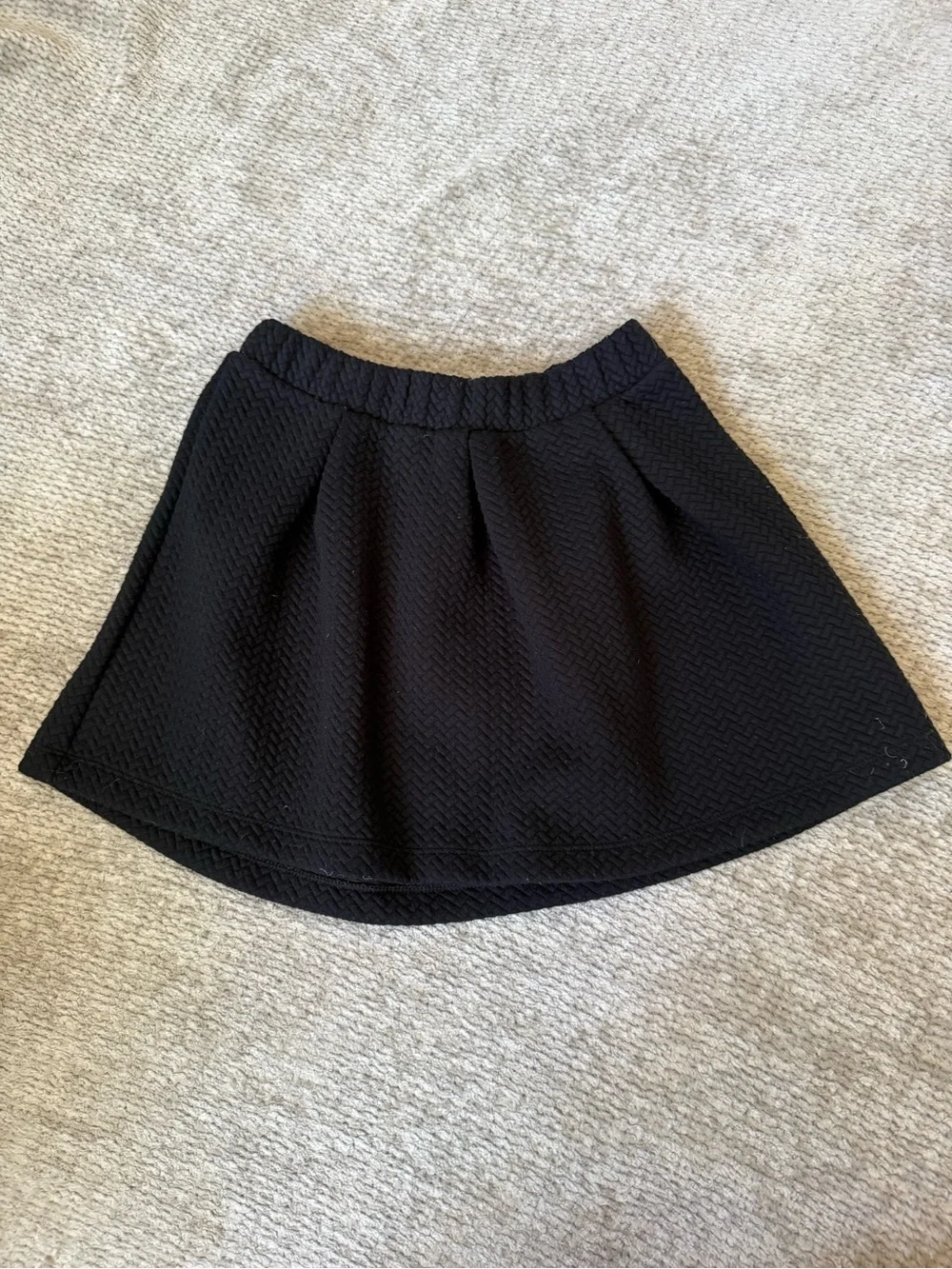Cat & Jack Black Textured Skater Skirt Girls Size M 7/8